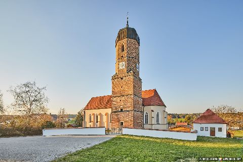 Gemeinde Wurmannsquick Landkreis Rottal-Inn Martinskirchen Kirche Außen (Dirschl Johann) Deutschland PAN